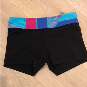 Ivviva Girls Reversible Spandex Shorts